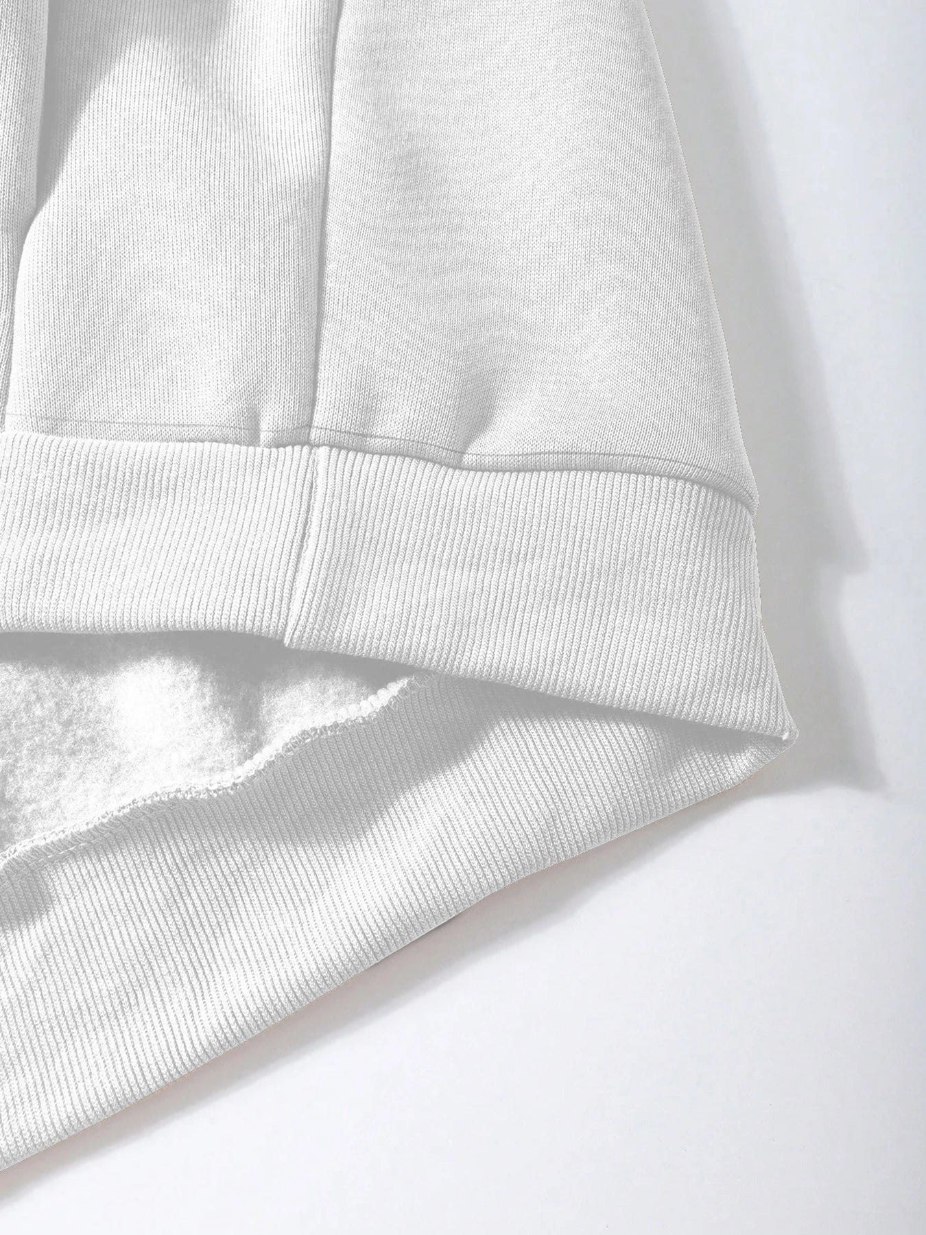 Long-Sleeved Jacket, Hooded Sweatshirt, Oversized Silhouette, Dropped Shoulder Style, Casual, Eye-Catching, Stylish Pullover Top for Autumn and Winter, Women's Clothing