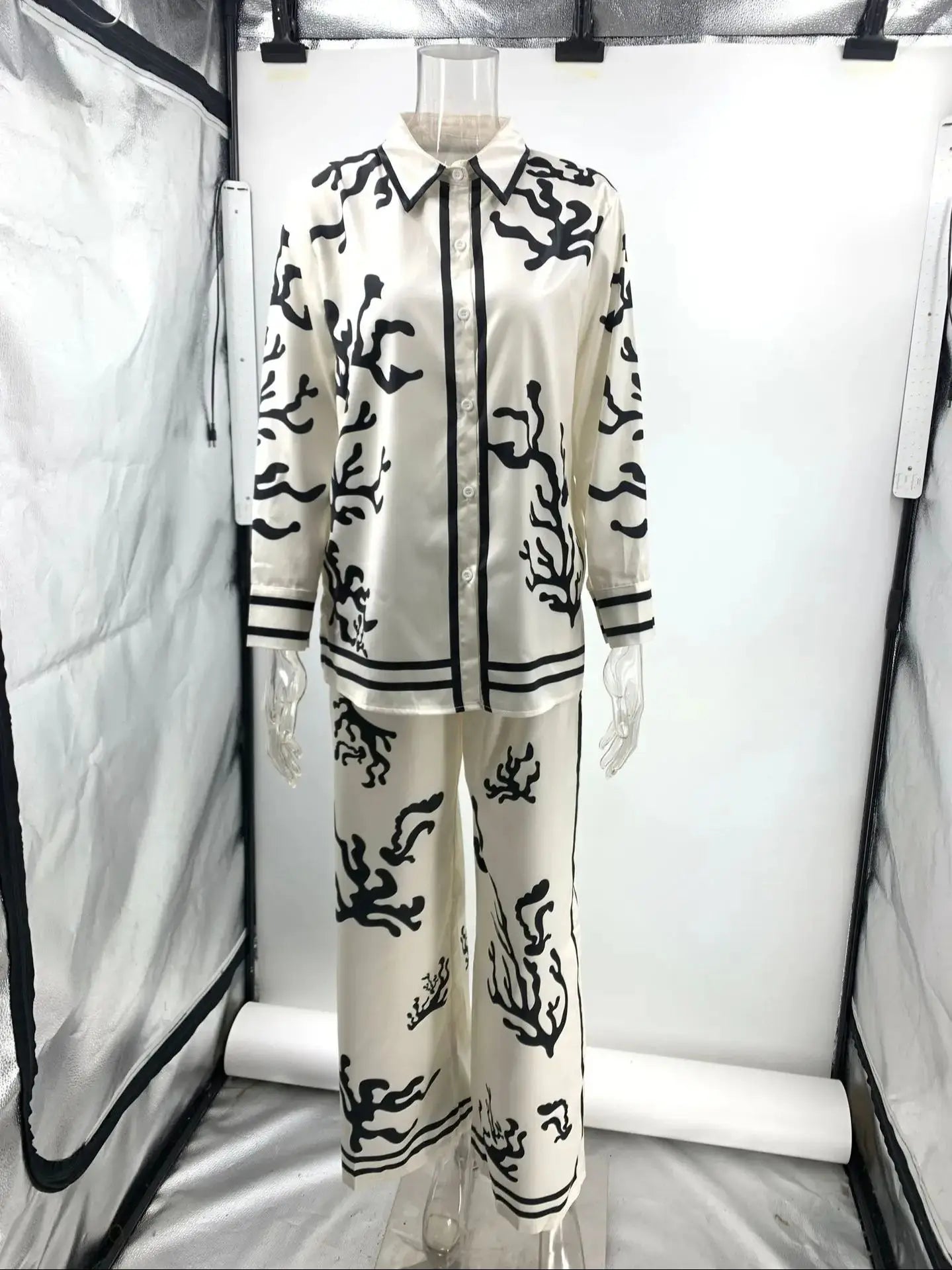 Women Casual Loose Two Piece Pants Sets 2024 New Autumn Satin Printing Long Sleeve Shirts Women Sets Fashion Women Outfits