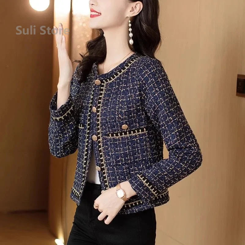 Women, Fashionable Long Sleeved Small Fragrant Style Jacket 2025 Autumn Winter Female New Niche Lace Top, Slimming Short Jacket