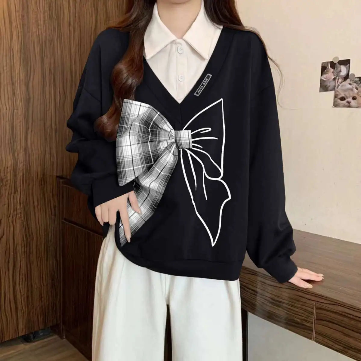 Fake Two-piece Bow-long Sleeve Sweatshirt for Women in Early Autumn Slimming Versatile Top