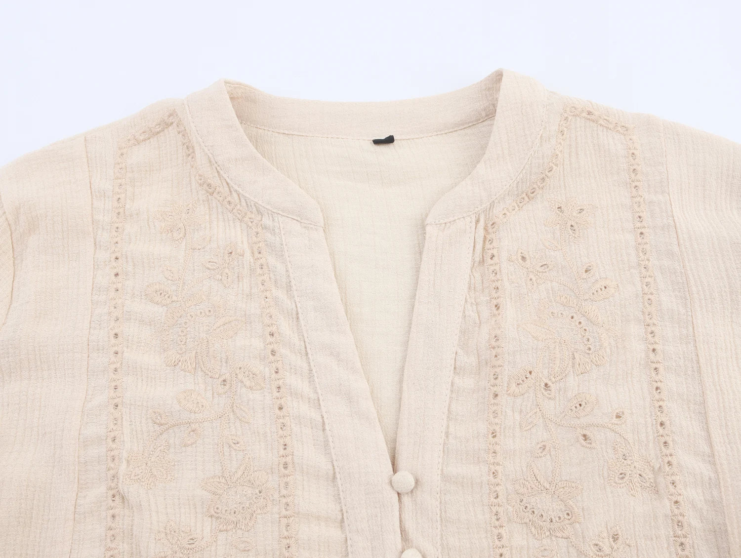 Women's clothing 2025 summer new product fashion European and American style hollow embroidery casual long-sleeved short shirt