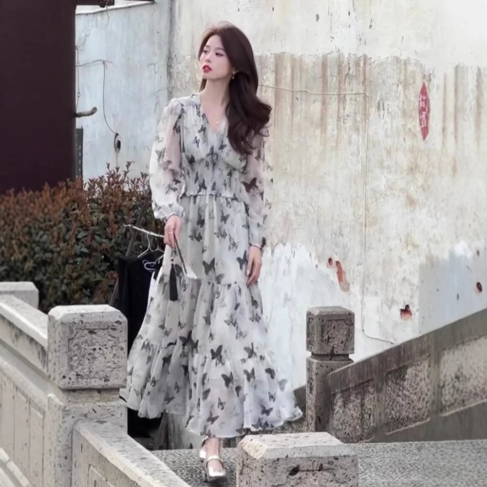 Butterfly Floral Dress for Women in Autumn Winter 25 New French V-neck Ink Printing Long Sleeve Waist-hugging to Make You Look