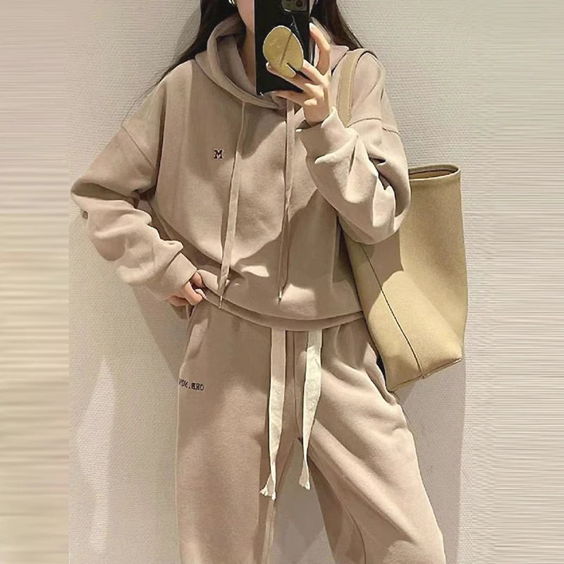 Women Solid Long Sleeve Two-Piece Set Autumn Winter Warm Sweatshirt Suit Hoodie And Pocket Pants Fashion Casual Ladies Outfits