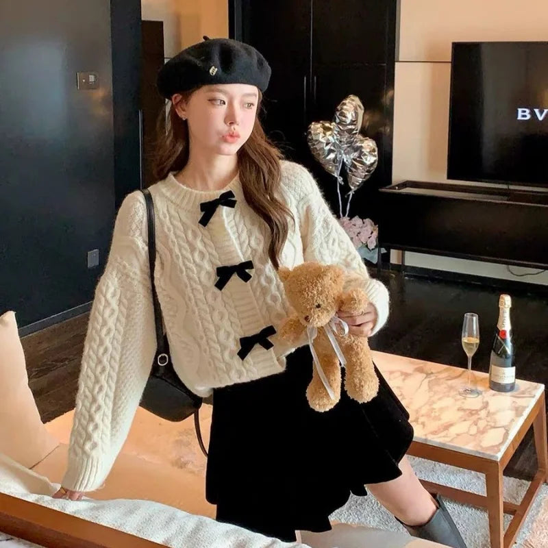 Korean Style Chic Bow Sweater Jacket for Women in Autumn and Winter, Loose, Lazy, Retro, Fashionable, Sweet Knit Sweater